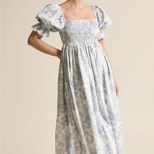 Chic Blue and White Maxi Dress